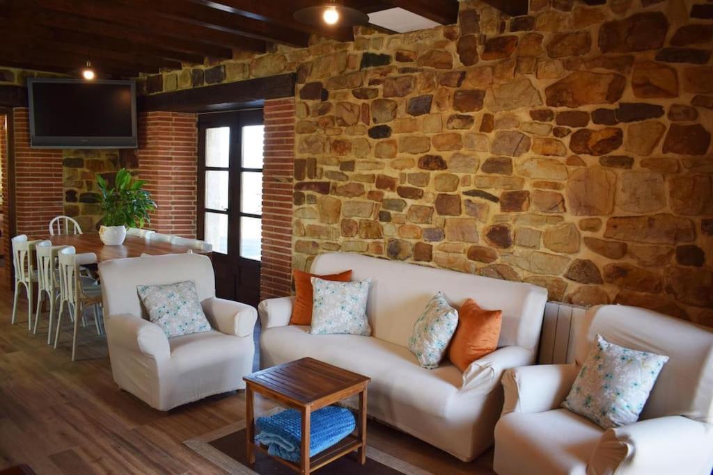 Casa Rural Los Riveros De Jeromo Selaya Exterior foto