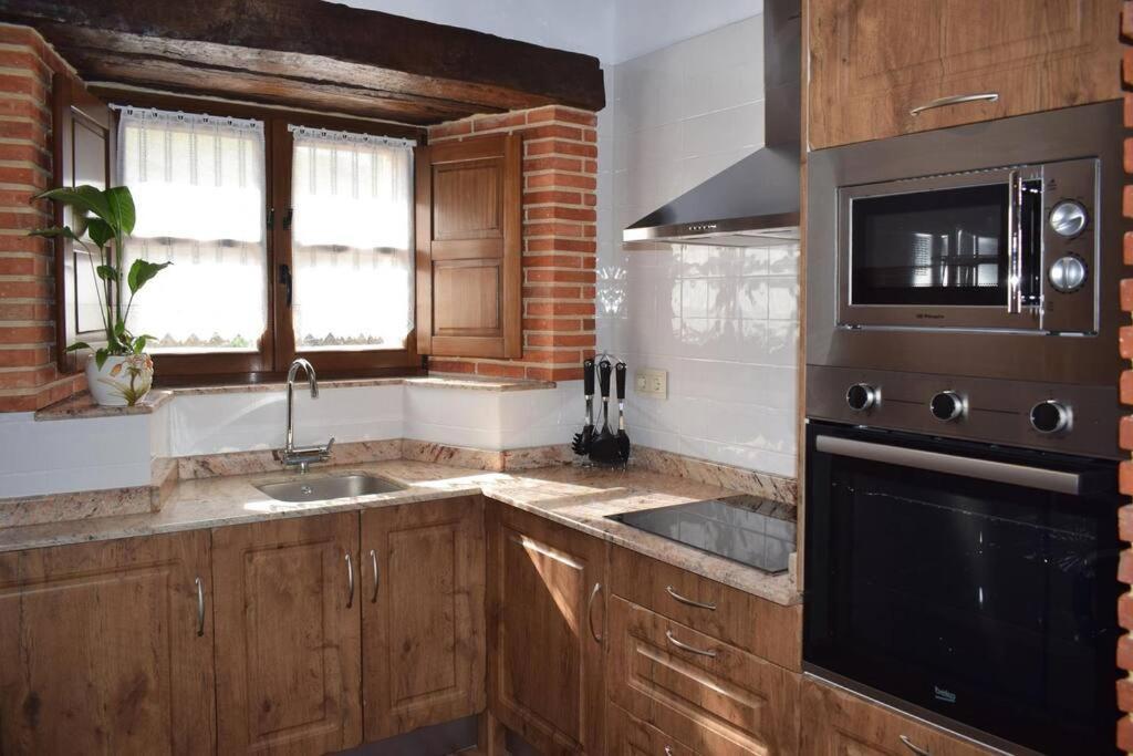 Casa Rural Los Riveros De Jeromo Selaya Exterior foto