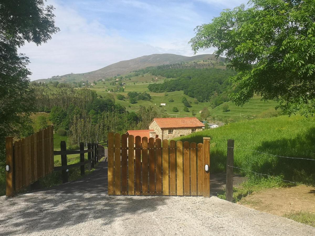 Casa Rural Los Riveros De Jeromo Selaya Exterior foto