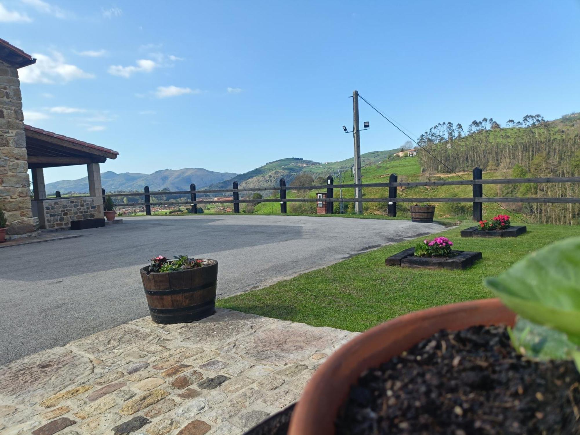 Casa Rural Los Riveros De Jeromo Selaya Exterior foto